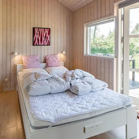 Beautiful In Sjaellands Odde With Kitchen Holiday home Tjorneholm